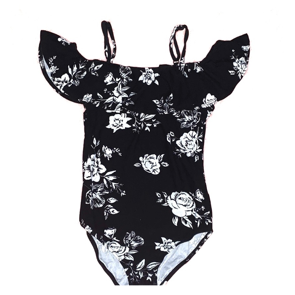Open shoulder bodysuit